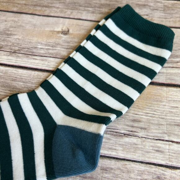 NEW Green/white striped Primary Socks - Picture 7 of 7